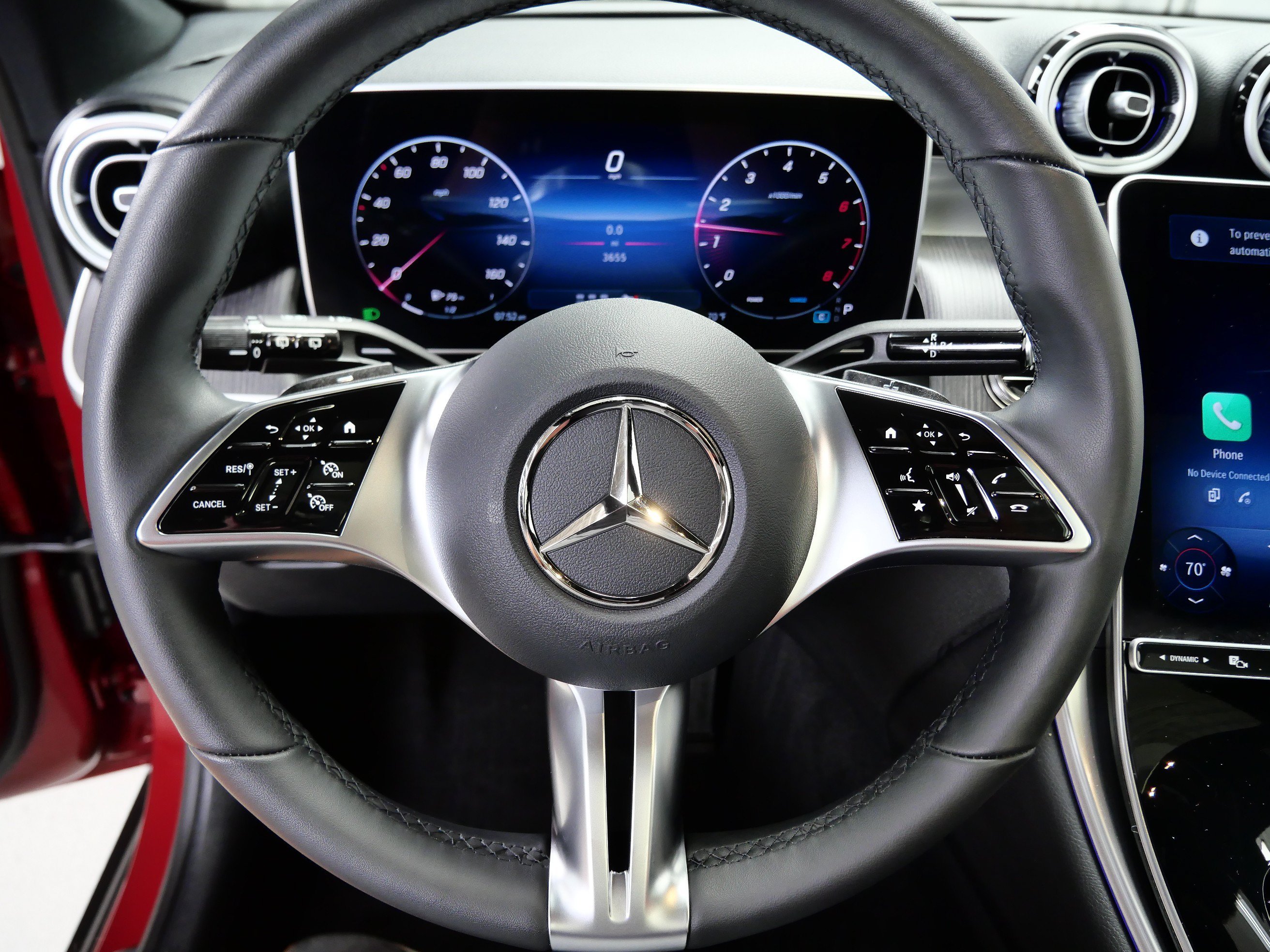 Certified Used 2026 MANUFAKTUR Patagonia Red Metallic Mercedes-Benz GLC 300 image 25