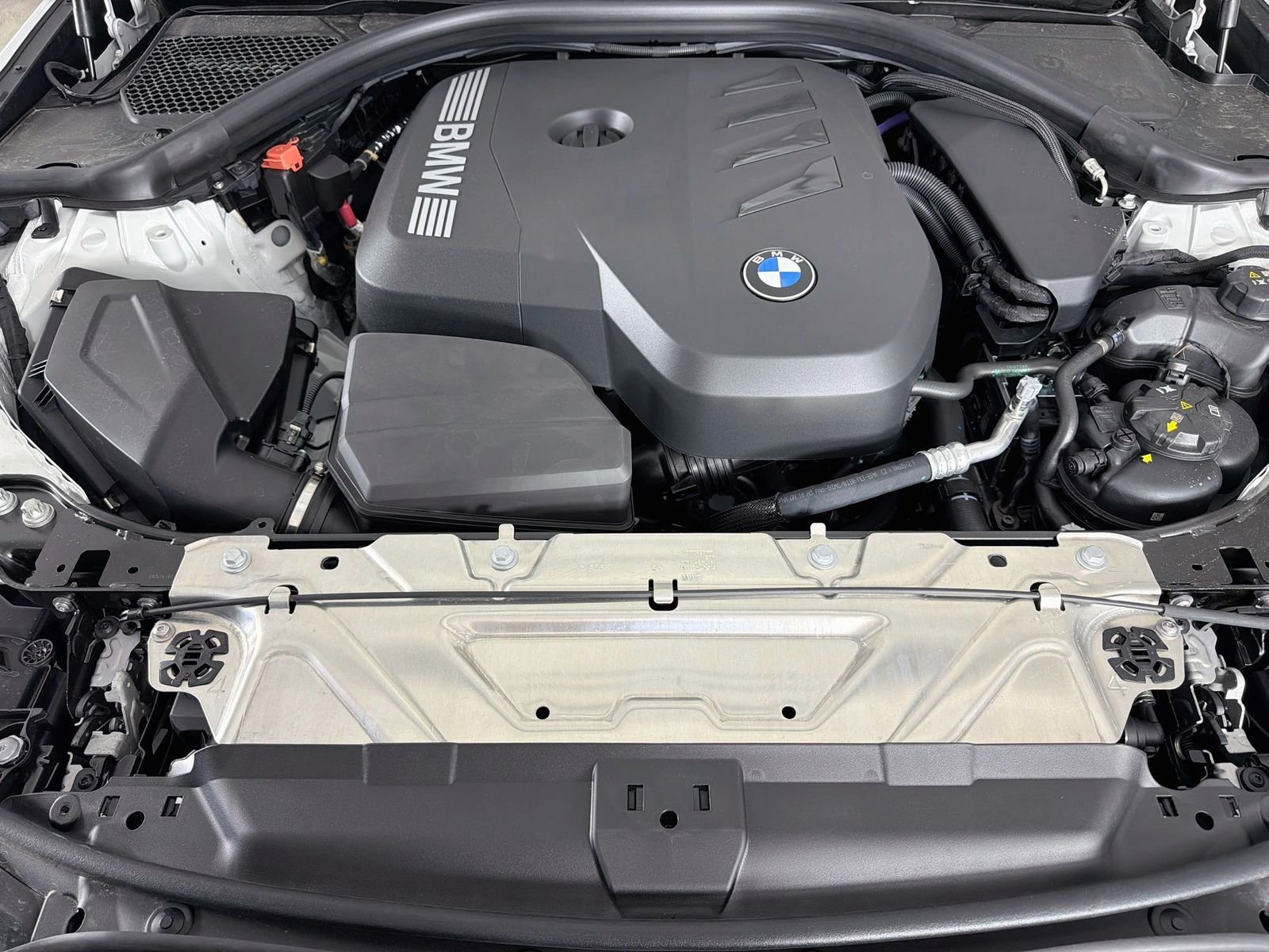 New 2026 Alpine White BMW 330i xDrive image 31
