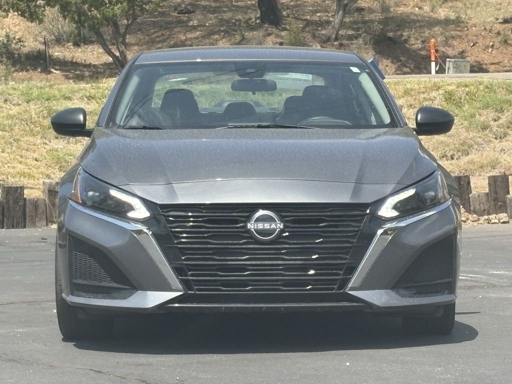 2025 Nissan Altima SV - Photo 2