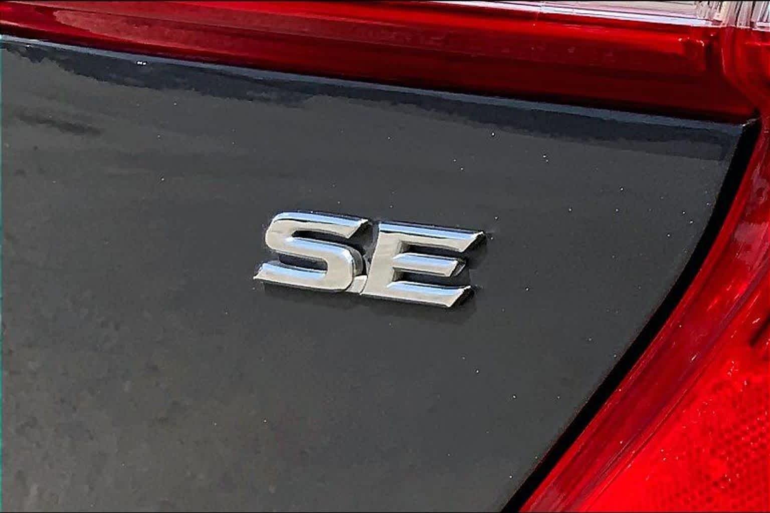 Used 2013 Magnetic Gray Metallic Toyota SE image 28