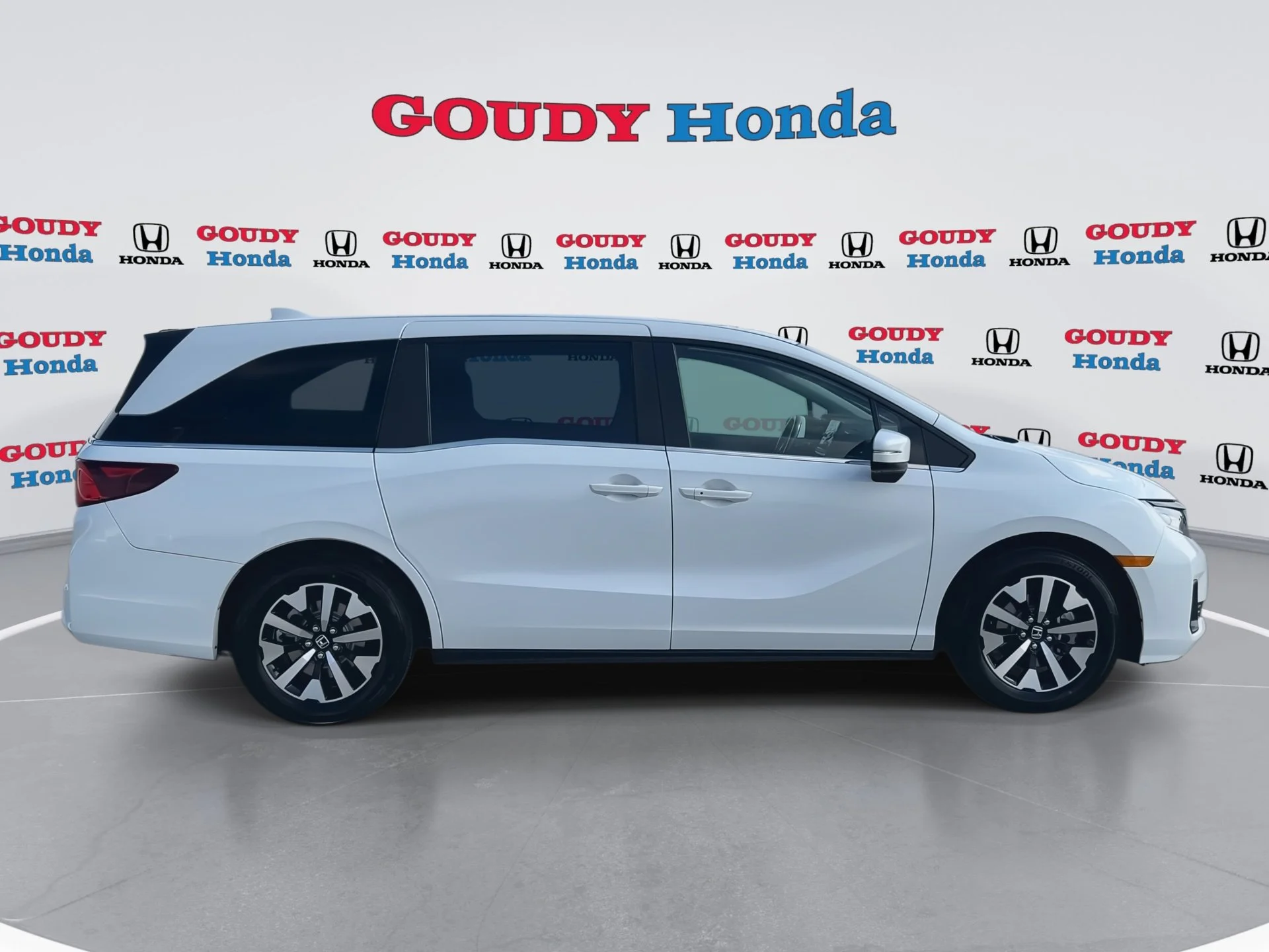 2026 Honda Odyssey EX-L - Photo 9