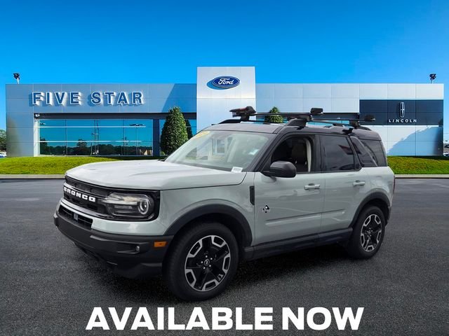 Used 2021 Green Ford Outer Banks image 3