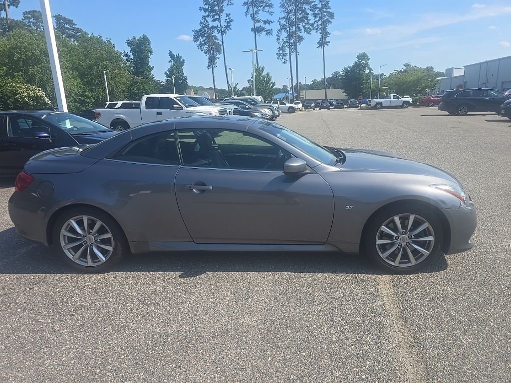 Used 2014 Gray INFINITI Base image 4
