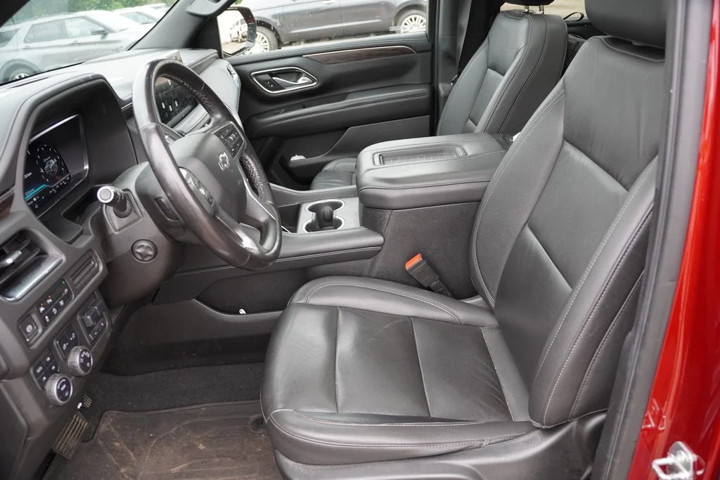 Used 2022 Red Chevrolet Z71 image 6