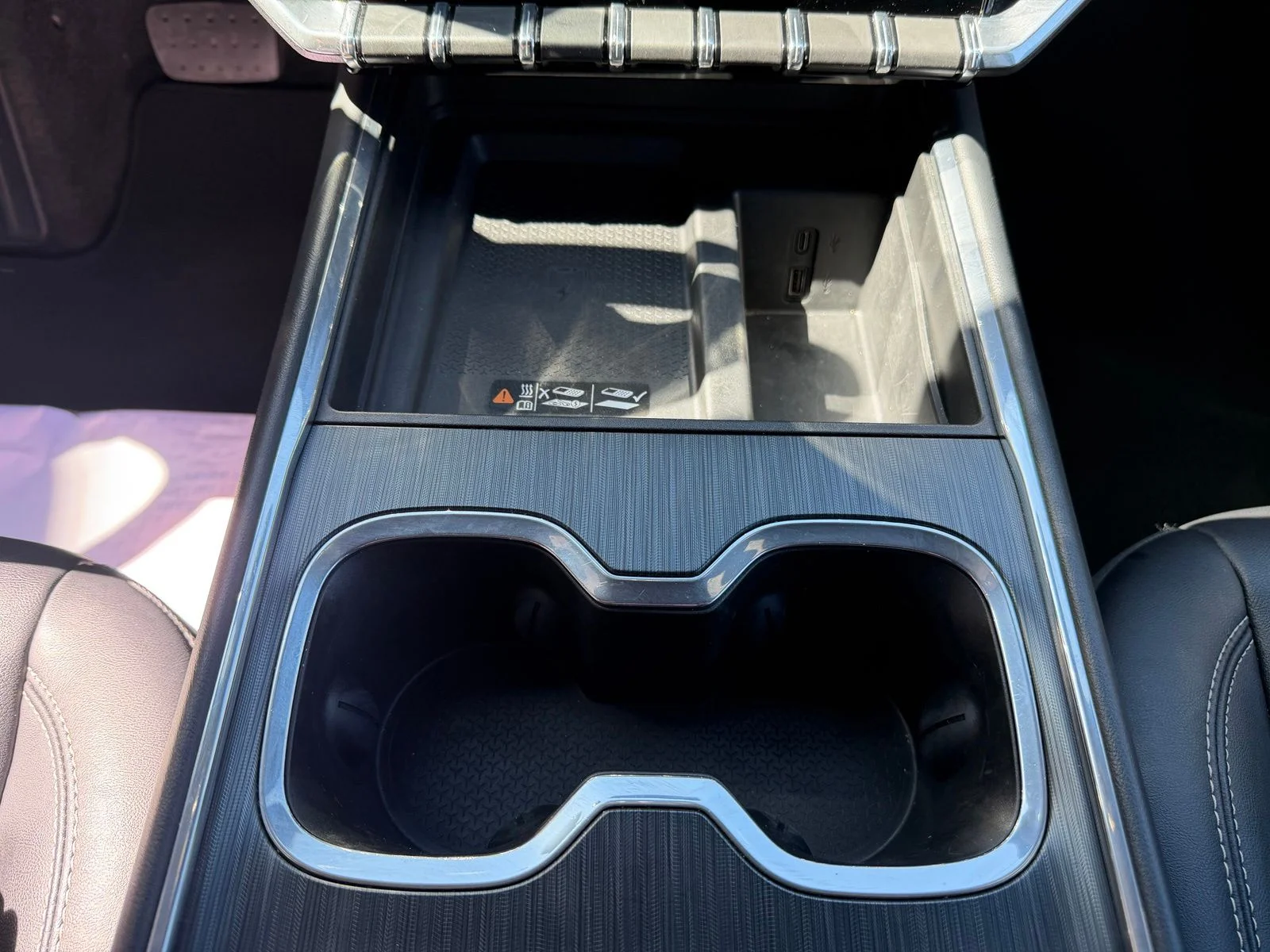 Used 2024 Black GMC Elevation image 20