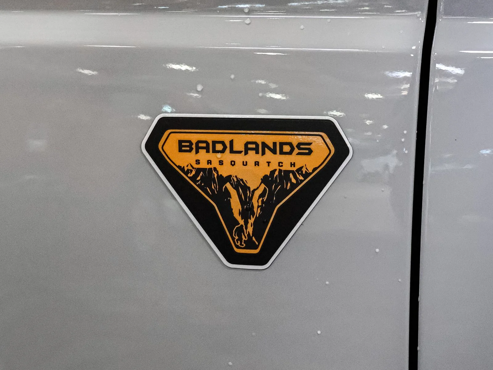 New 2026 Avalanche Gray Ford Badlands® image 18