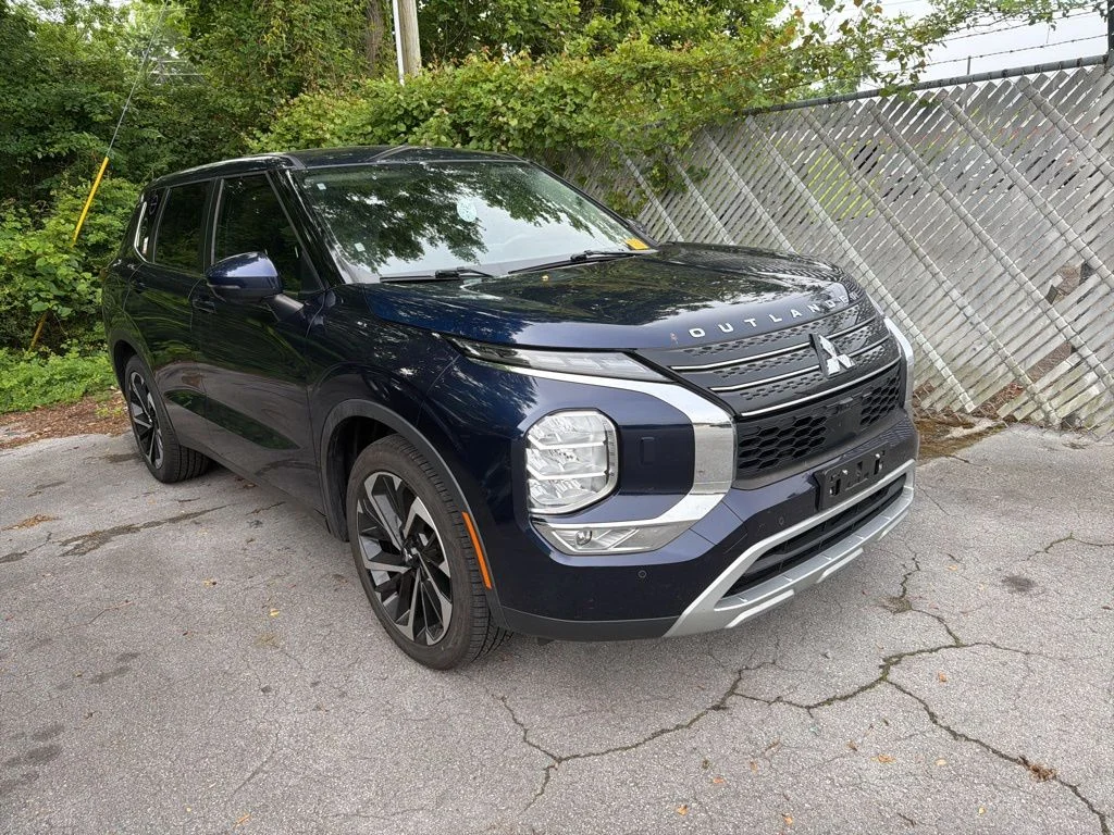 2022 Mitsubishi Outlander SE S-AWC's photo