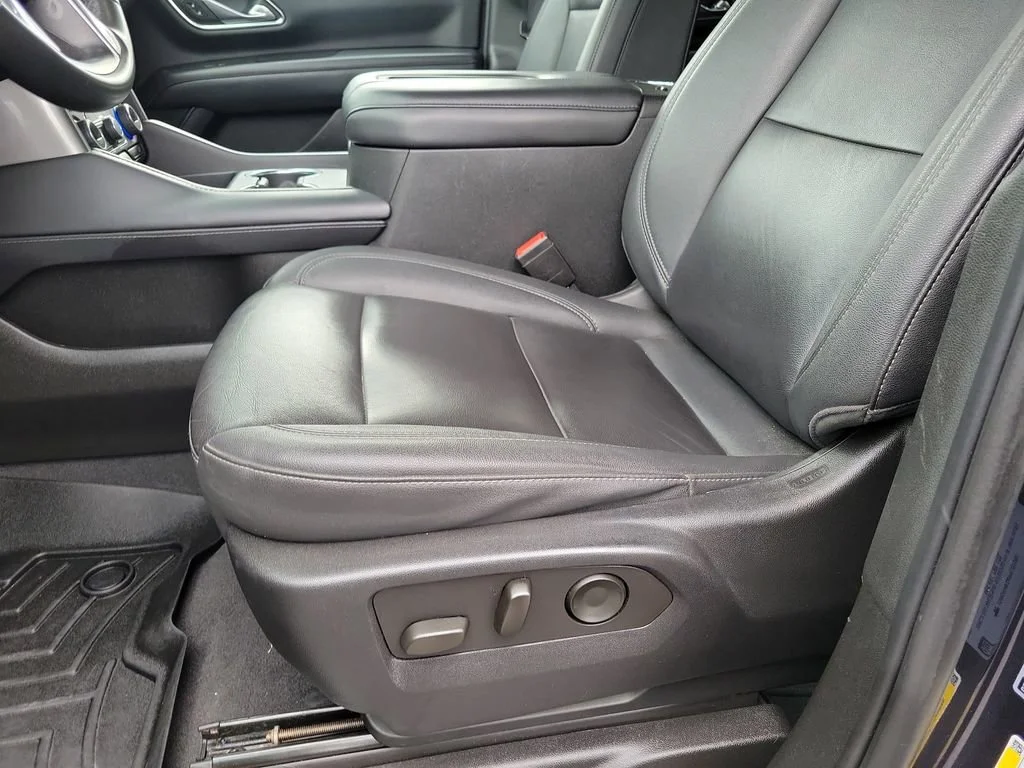 Used 2023 Dark Ash Metallic Chevrolet LT image 19