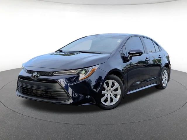 2025 Toyota Corolla LE CVT's photo