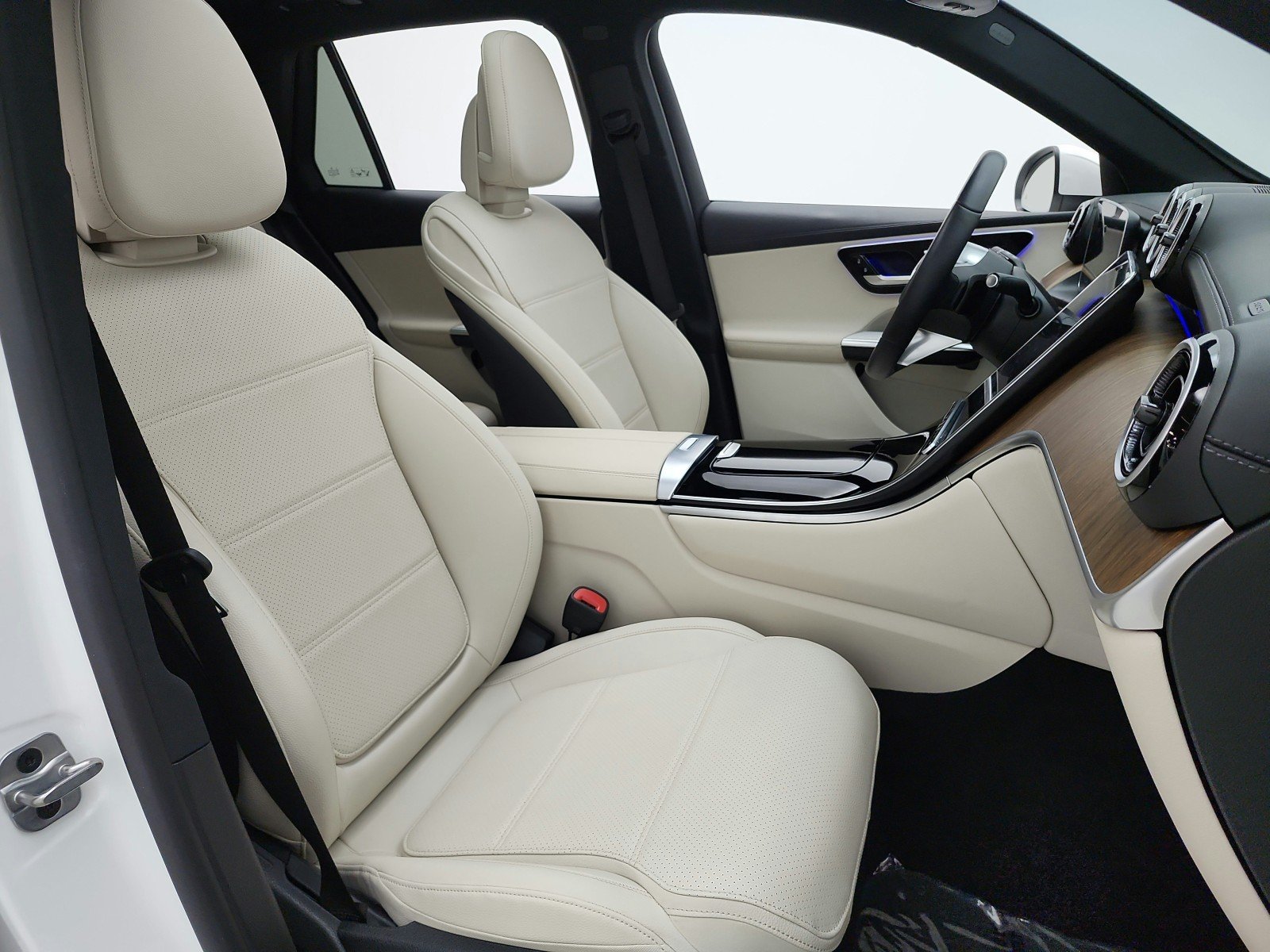Used 2024 Polar White Mercedes-Benz GLC 300 4MATIC® SUV image 20