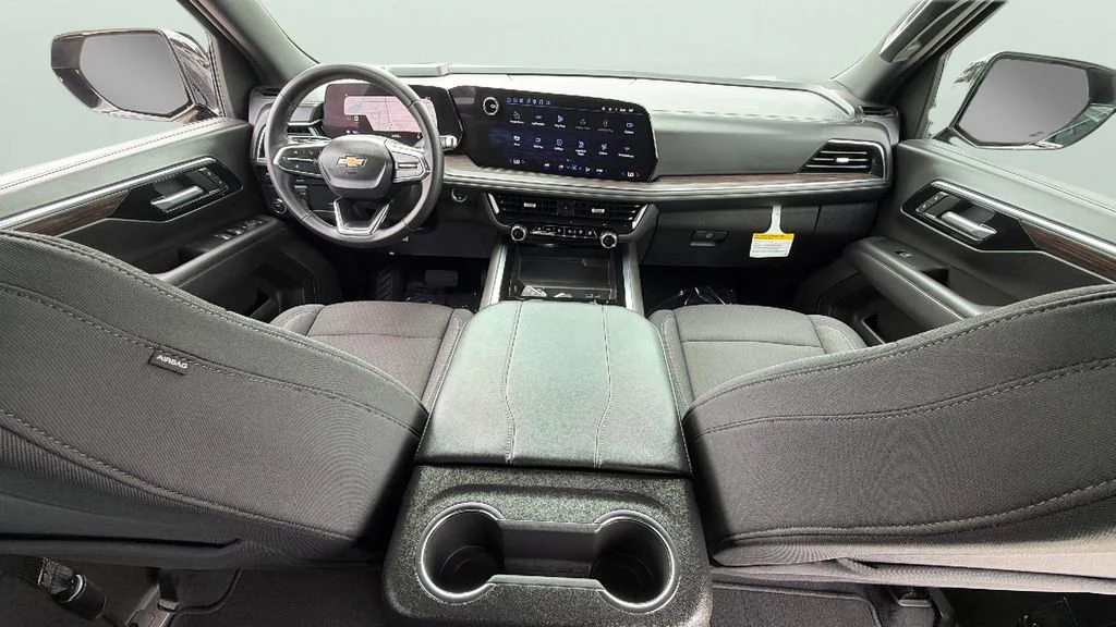 Used 2025 Black Chevrolet LS image 35