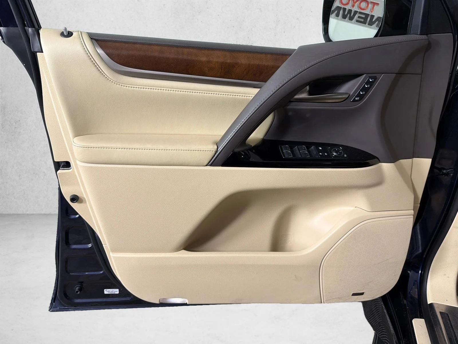 Used 2019 Blue Lexus LX 570 image 24