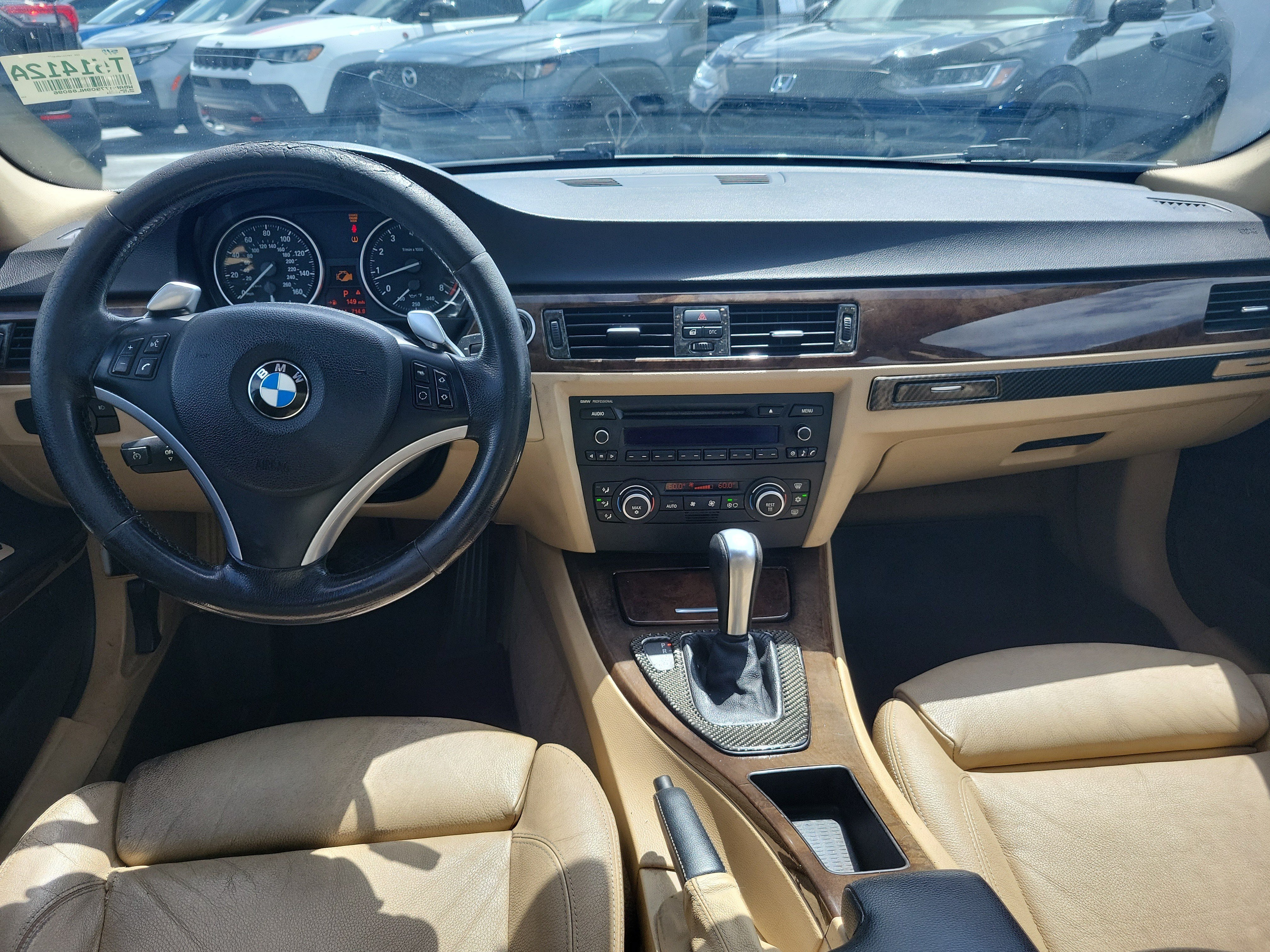 Used 2009 Alpine White BMW 335i image 13