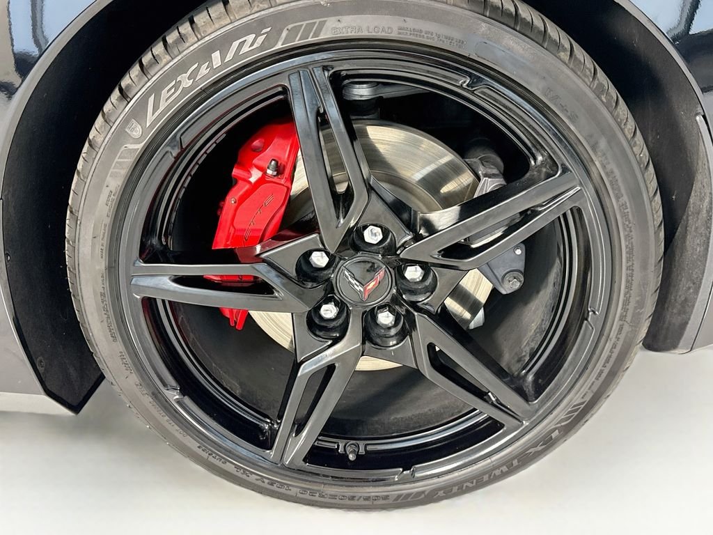 Used 2021 Black Chevrolet Stingray image 26