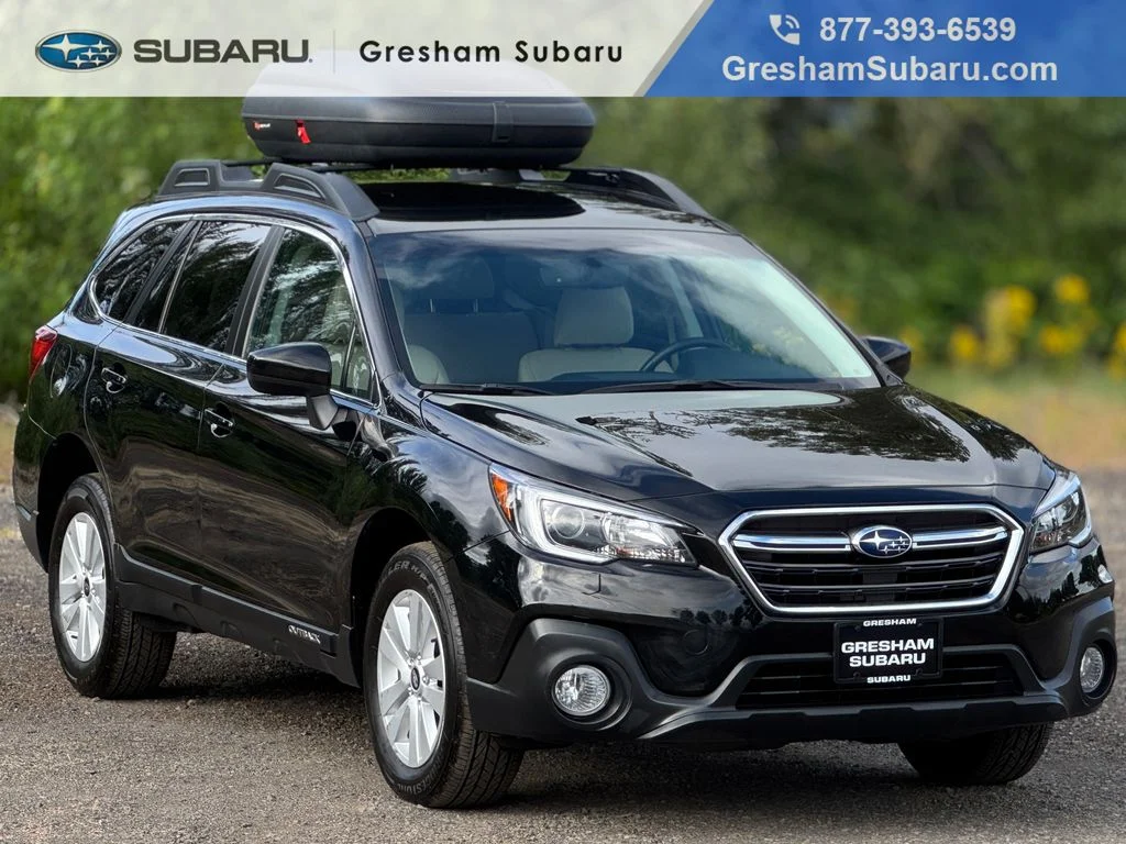 Used 2018 Crystal Black Silica Subaru 2.5i Premium image 1