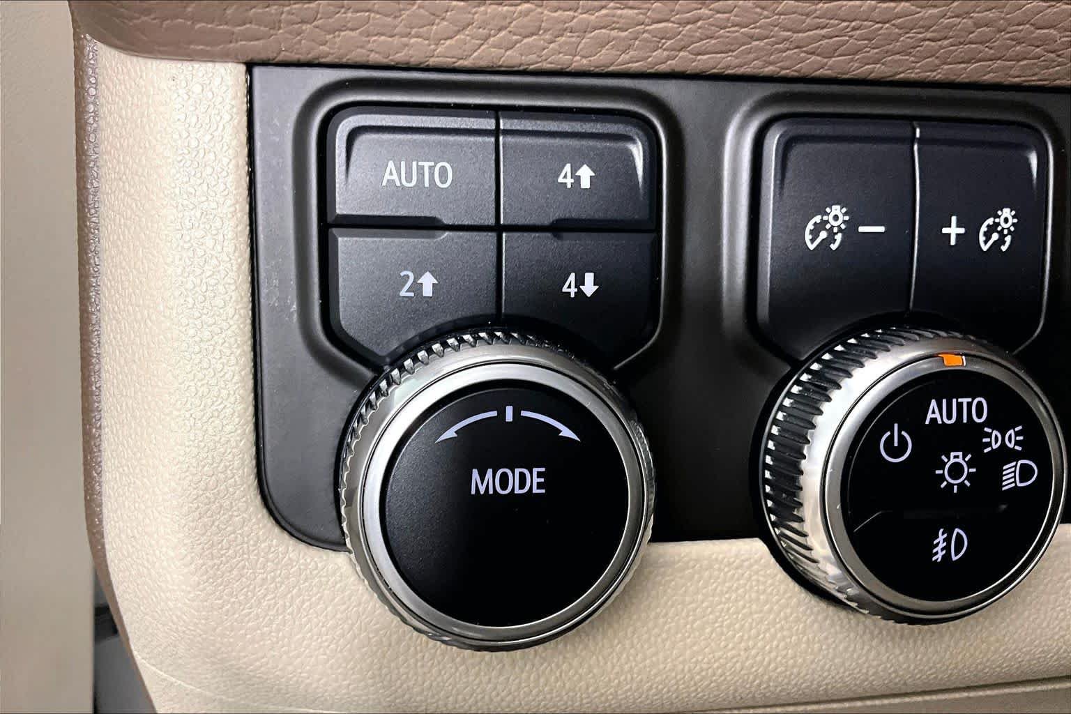 2022 GMC Yukon XL Denali - Photo 34