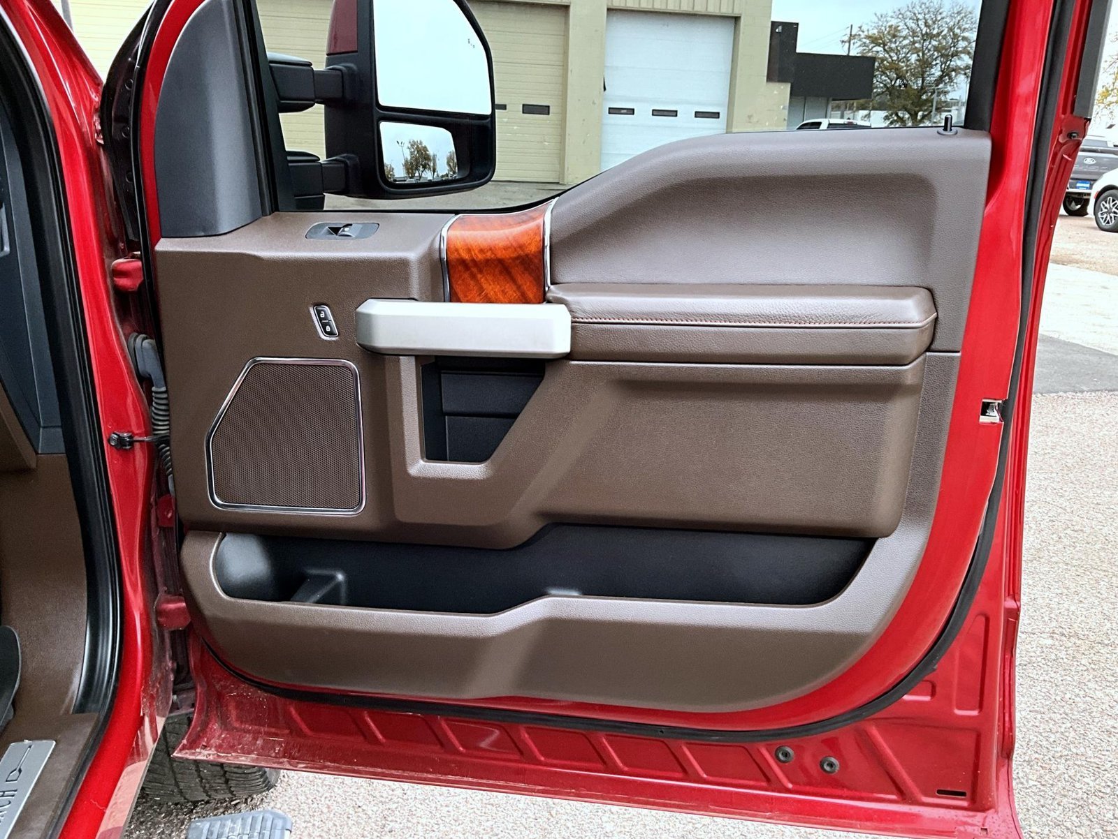 Used 2022 Red Ford King Ranch image 17