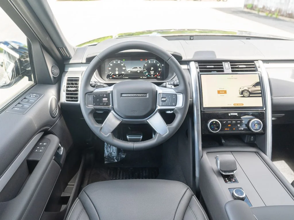 New 2026 Santorini Black Land Rover  image 12