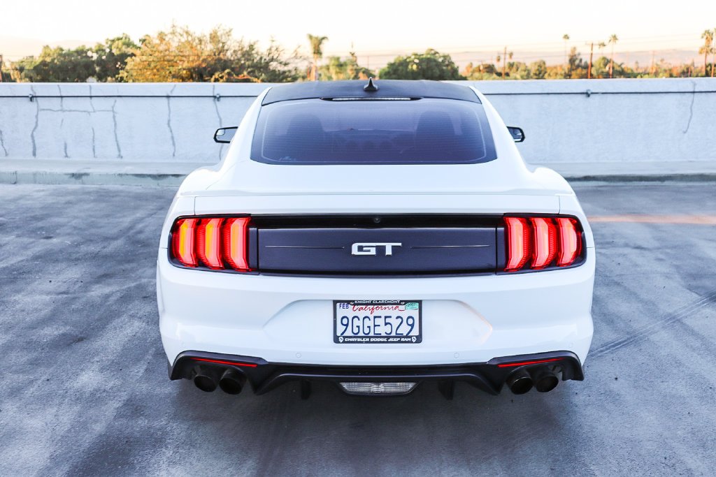 Used 2020 Oxford White Ford GT Premium image 8