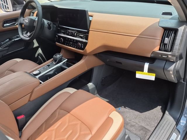 New 2026 Boulder Gray Pearl Nissan Platinum image 30