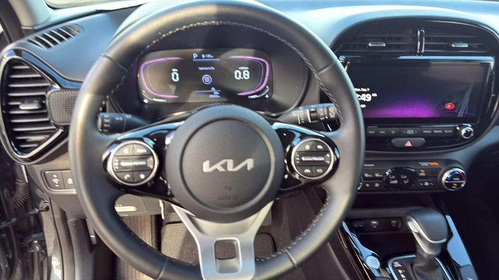 Used 2024 Gray Kia EX image 10