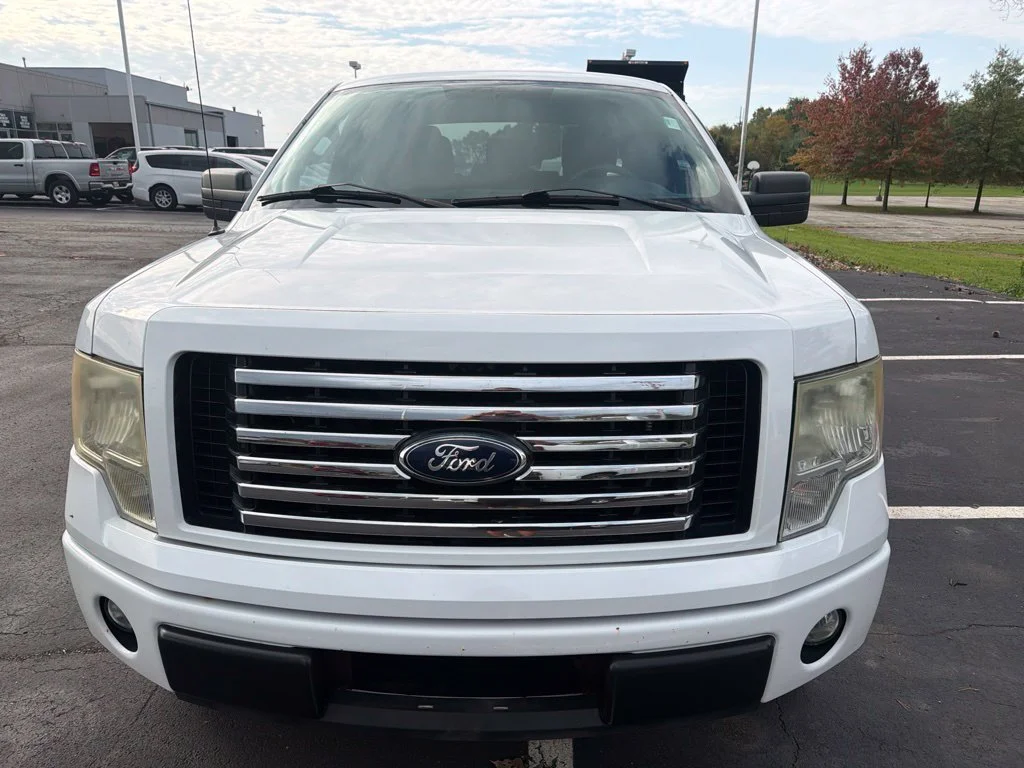 Used 2012 White Ford XLT image 3