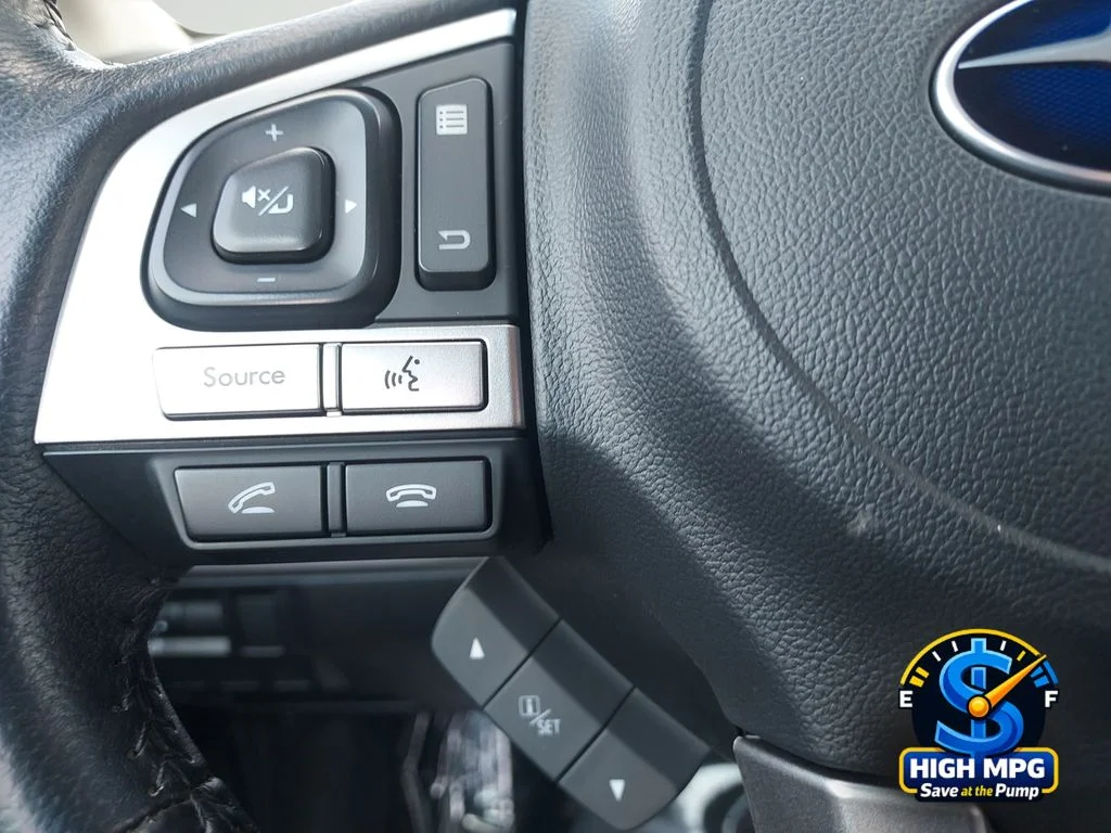 Used 2017 Silver Subaru 2.5i image 23