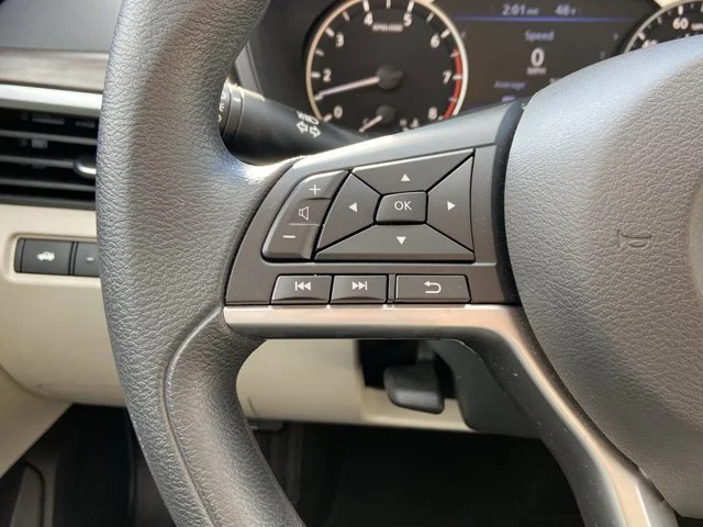 2025 Nissan Altima SV - Photo 15