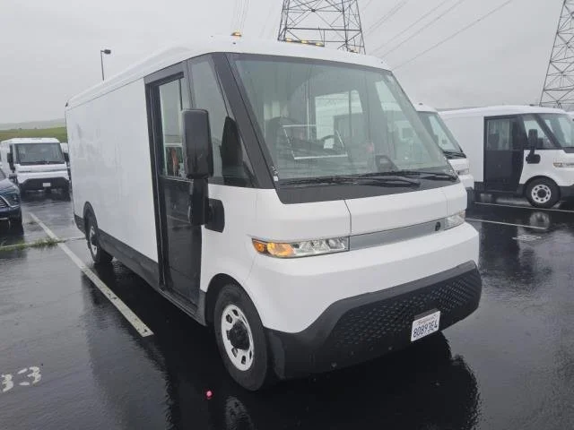 Used 2023 Oyster White BrightDrop EJY image 9