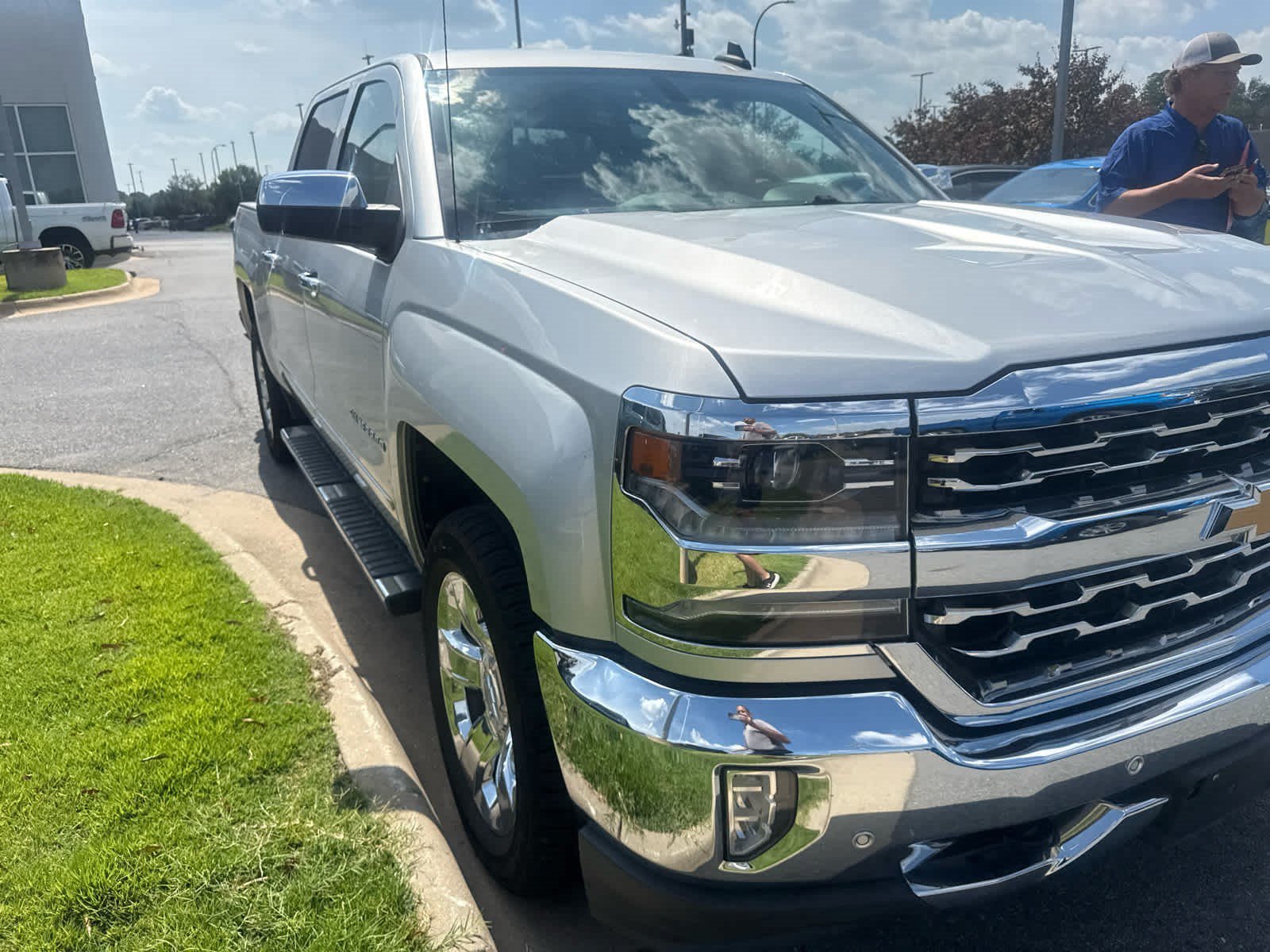 Used 2018 Chevrolet Silverado 1500 LTZ with VIN 3GCUKSEC6JG432468 for sale in Little Rock