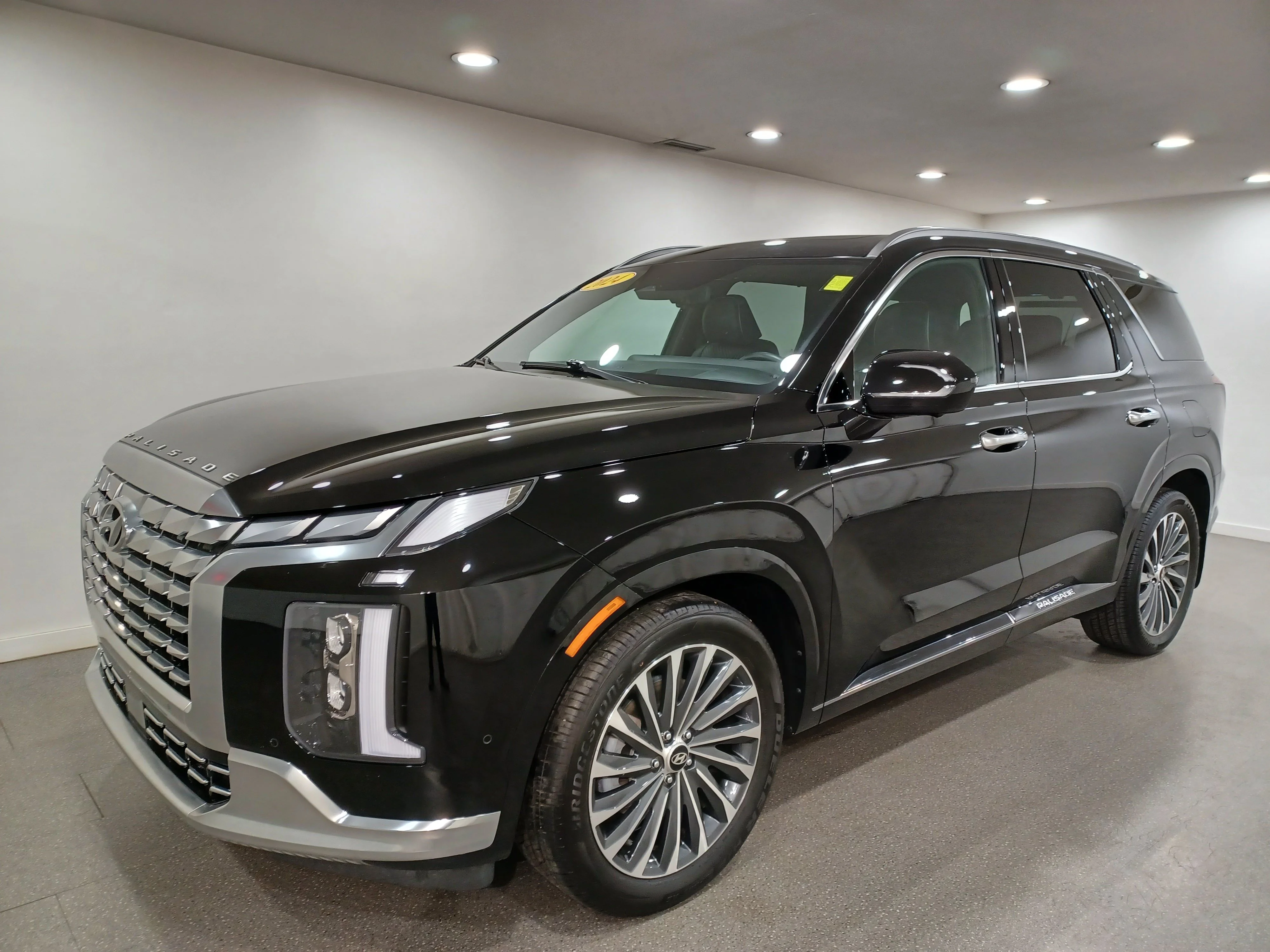 Certified Used 2024 Abyss Black Hyundai Ultimate Calligraphy AWD*7 Pass | Adaptive Cruise | Remote Start | Nav | 360 Cam | Cooled Leather image 2