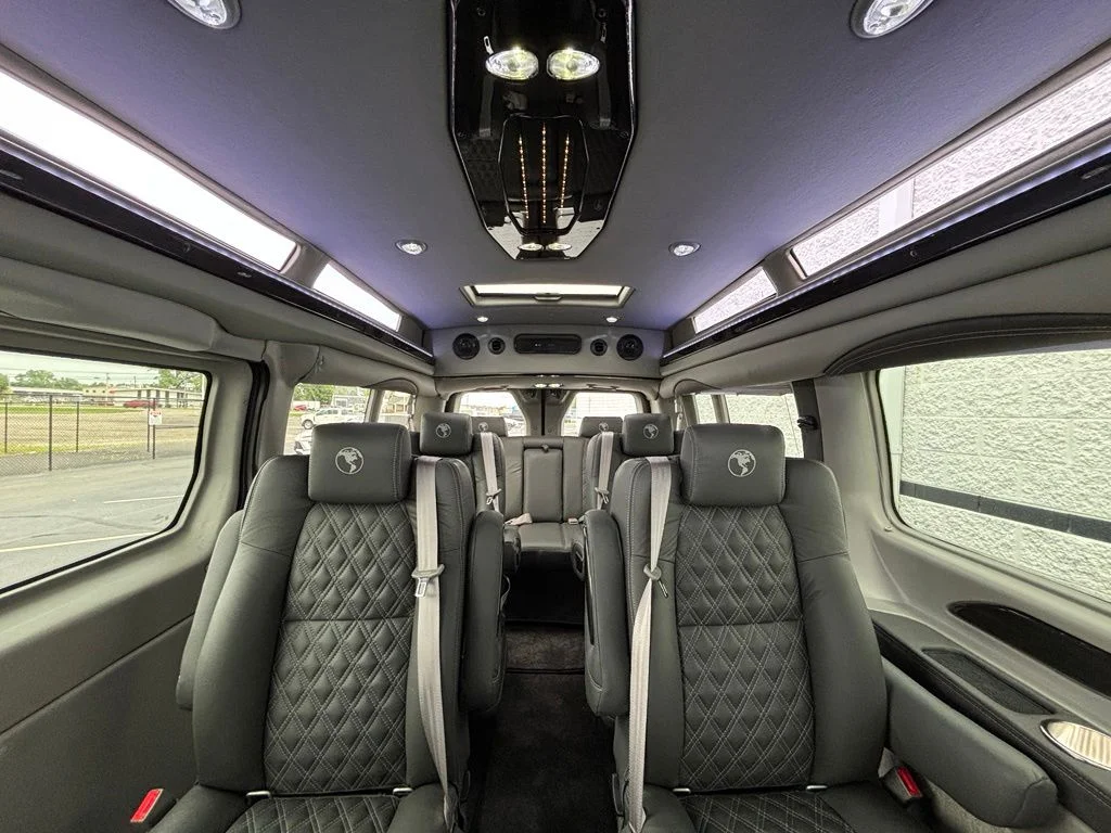 New 2026 Black Ford Explorer Limited SE image 2