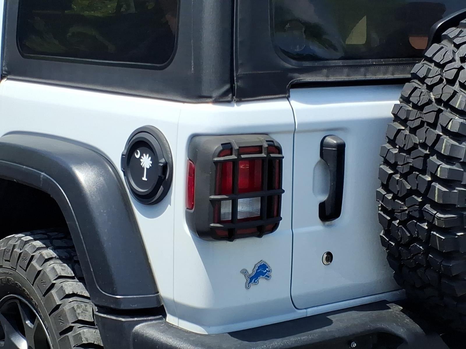 Used 2022 Bright White Clearcoat Jeep Unlimited Willys Sport image 13