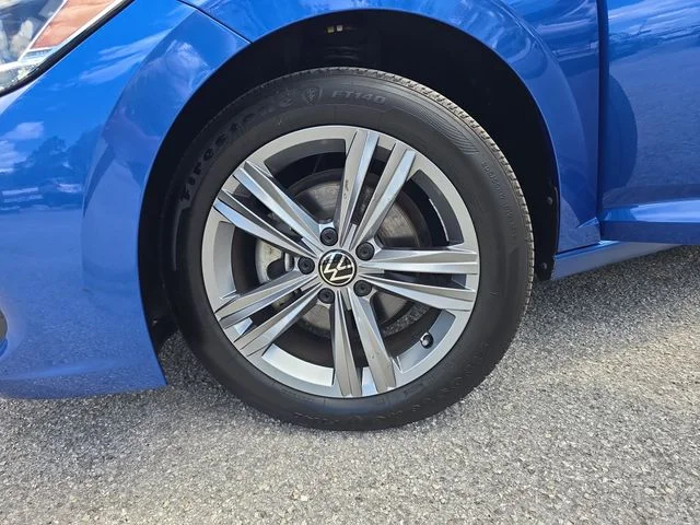2024 Volkswagen Jetta SE - Photo 29