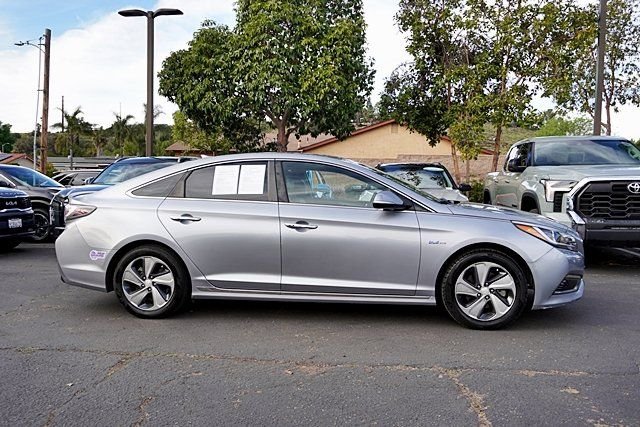 Used 2016 Gray Hyundai Limited image 6