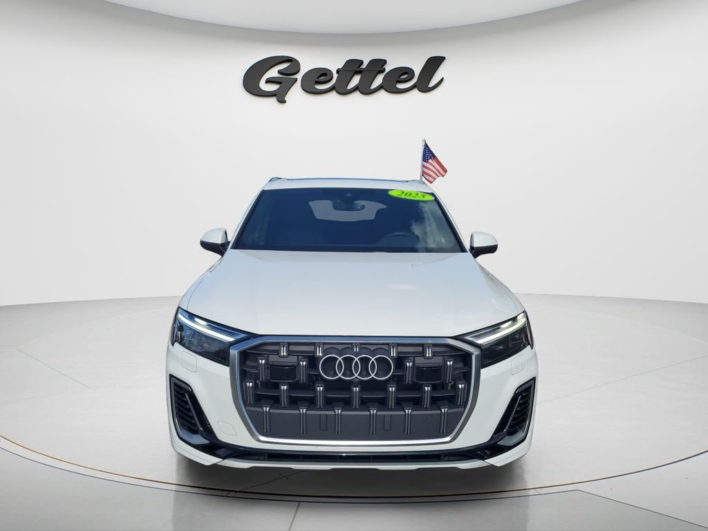 Used 2025  Audi 55 Premium Plus image 8