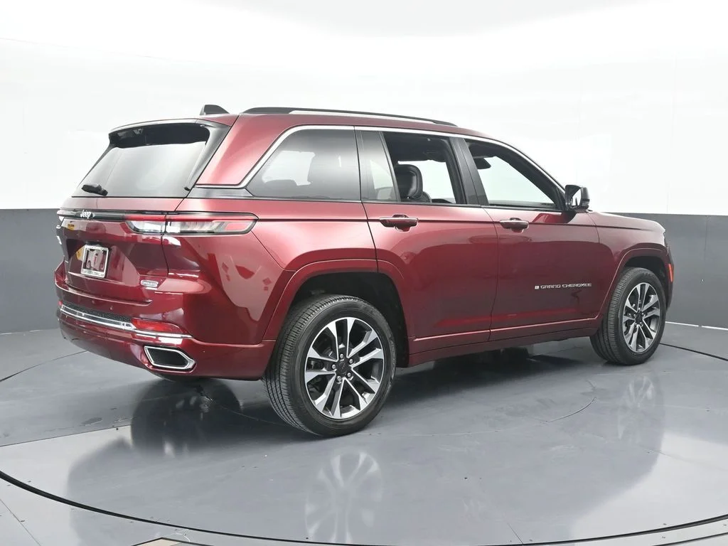 2023 Jeep Grand Cherokee Overland - Photo 6