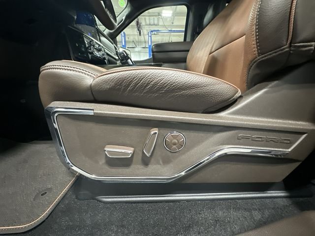 New 2026 Carbonized Gray Metallic Ford King Ranch® image 18