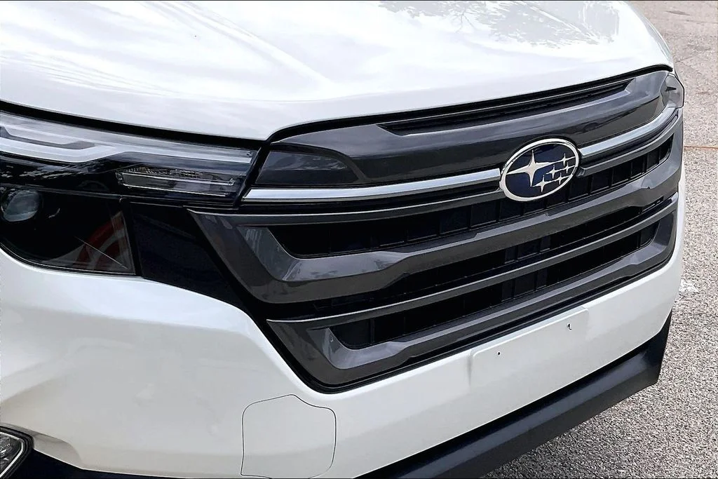 Used 2026 White Subaru Premium image 31