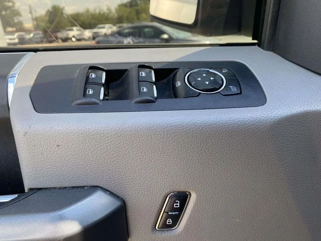 Used 2015 White Ford XLT image 14
