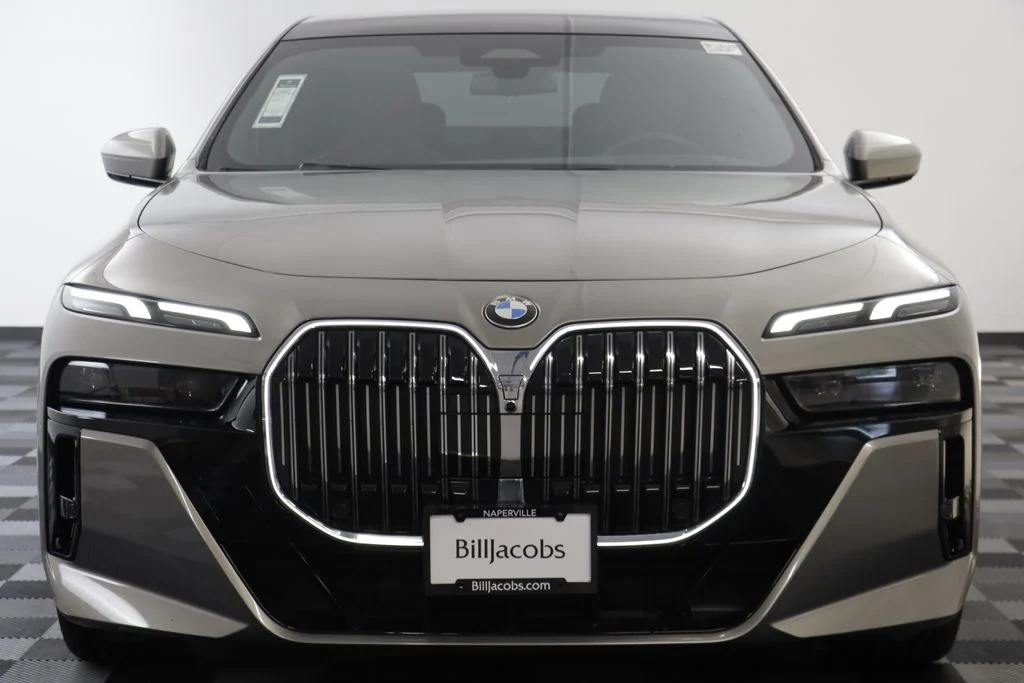 Certified Used 2023 Gray BMW 760i xDrive image 21