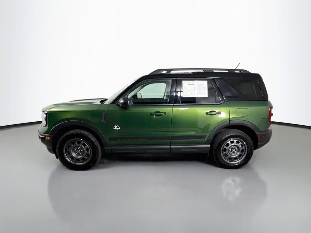 Used 2024 Eruption Green Metallic Ford Outer Banks image 9