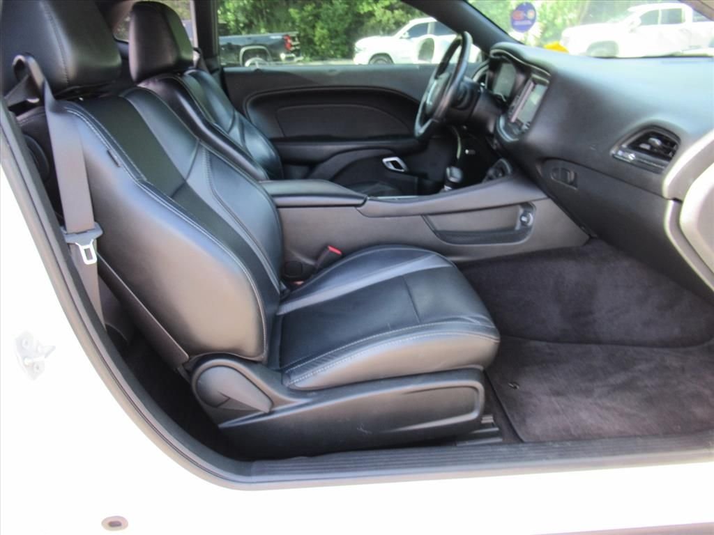 Used 2018 White Dodge R/T image 10