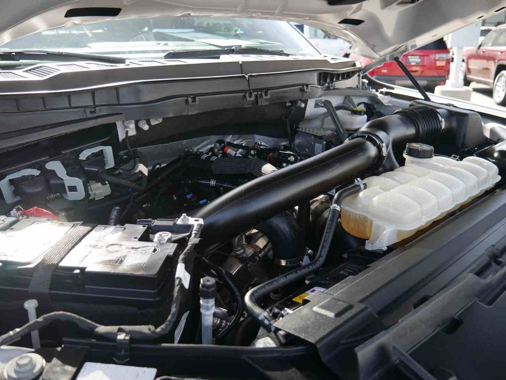 Used 2025 Silver Ford Tremor image 15
