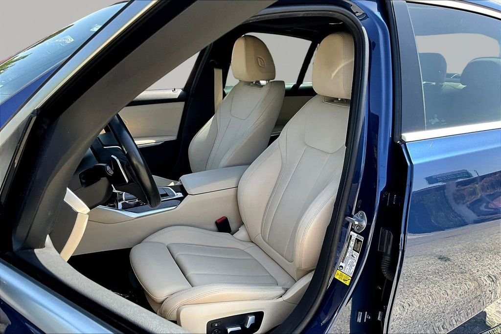 Used 2021 Blue BMW 330i image 22