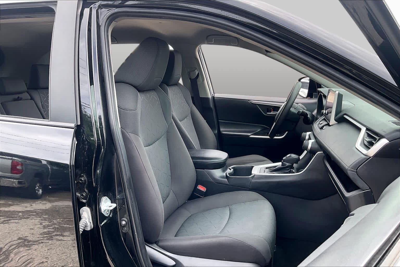 Used 2024 Midnight Black Metallic Toyota XLE image 9