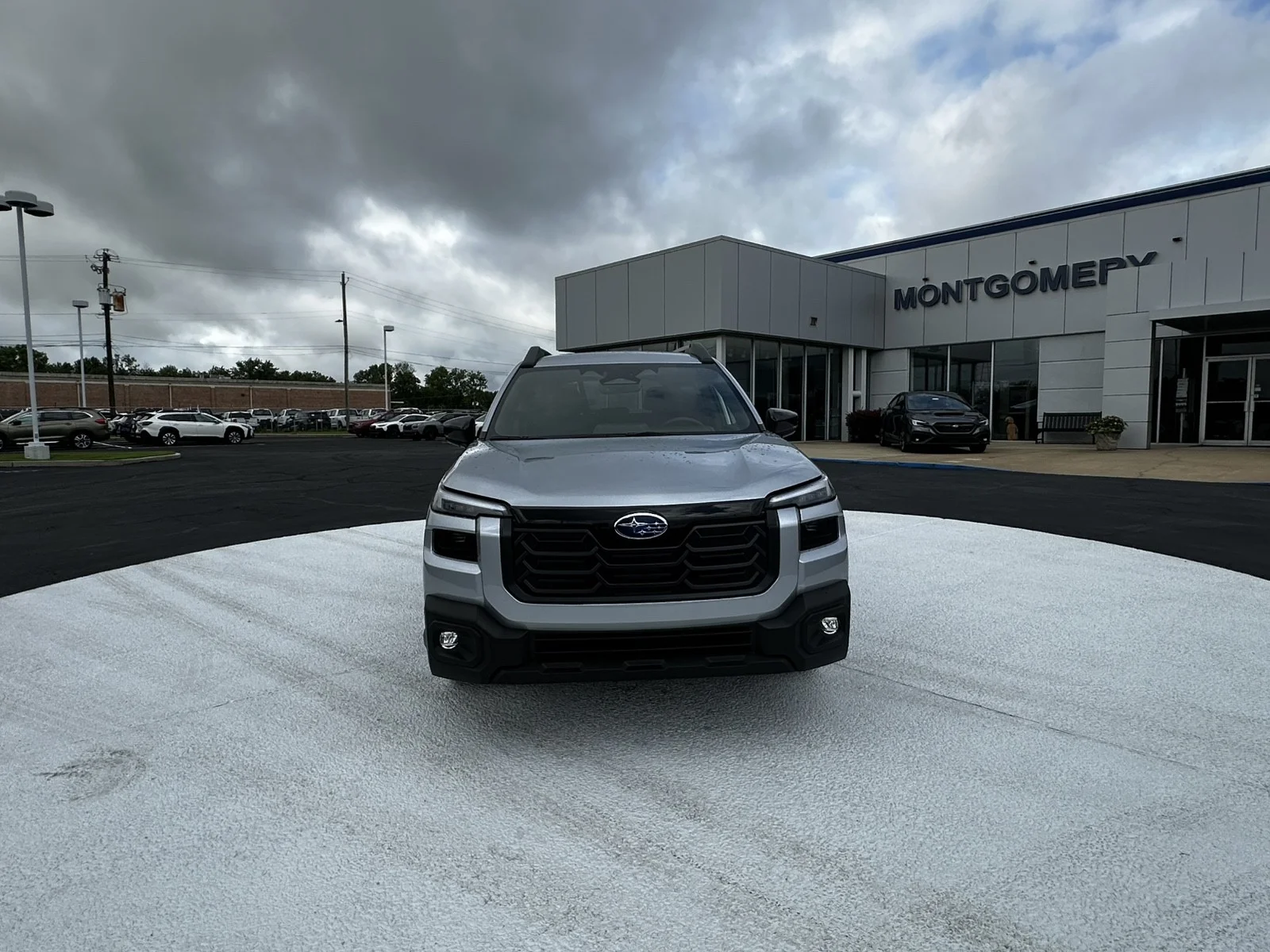 New 2026 ICE SILVER METALLIC Subaru Premium image 2