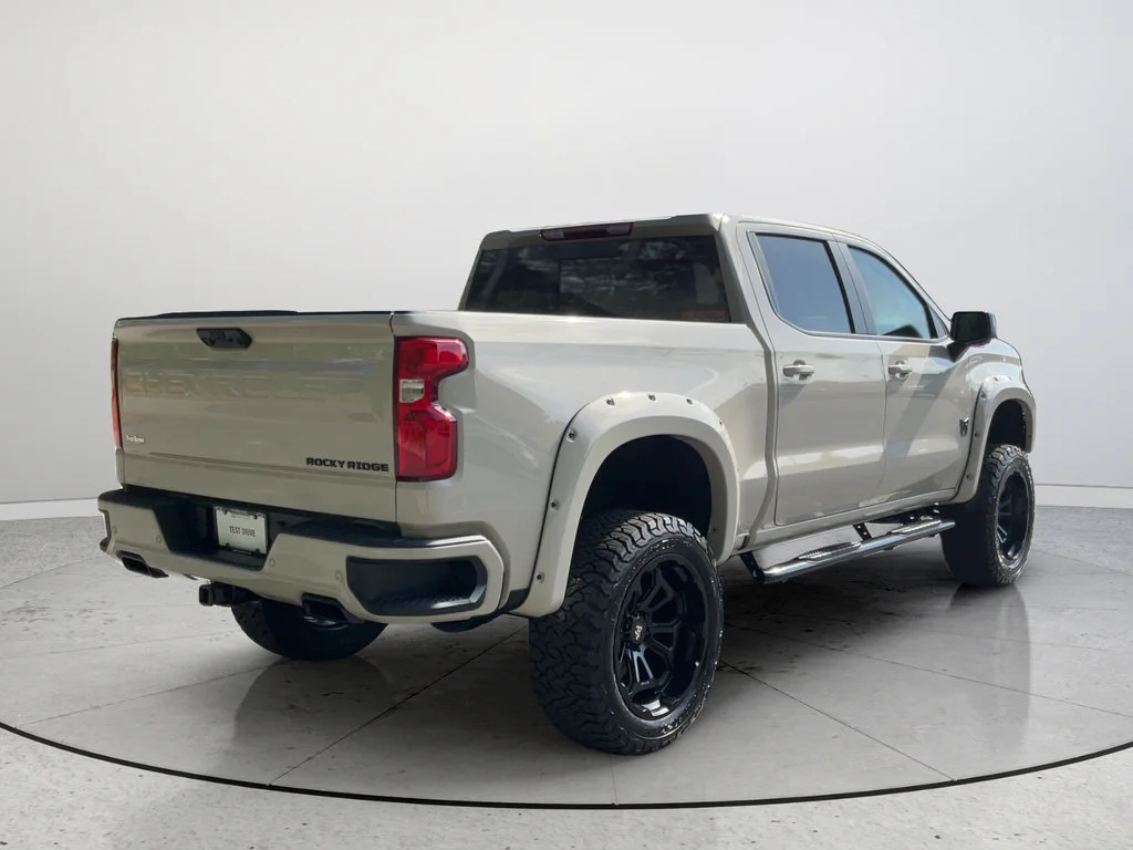 New 2026 White Sands Chevrolet RST image 5