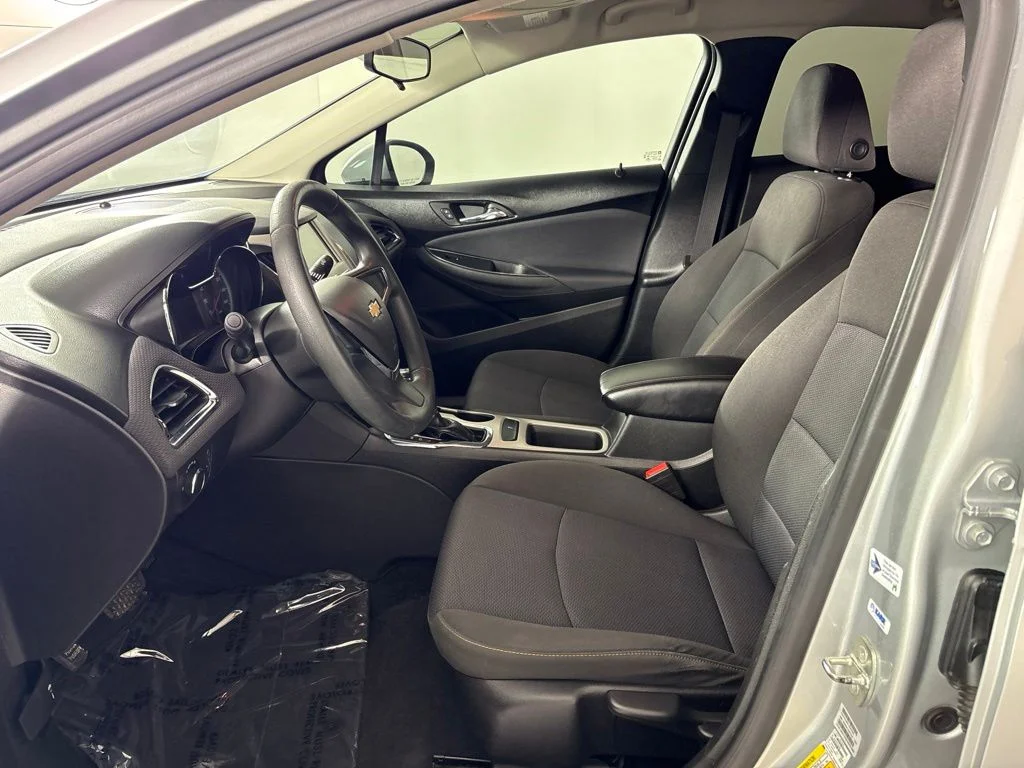 Used 2018 Silver Chevrolet LS image 23