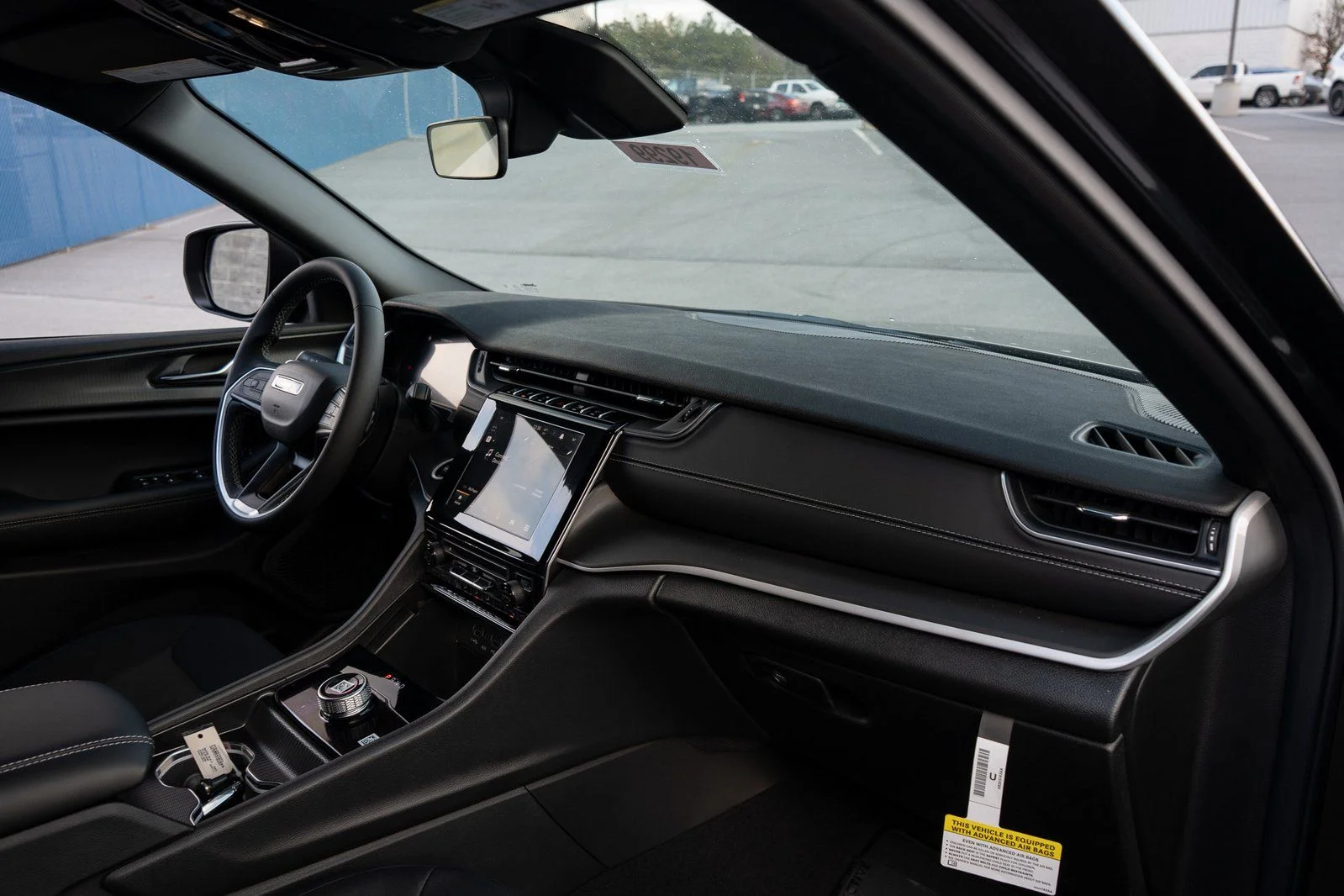 Used 2025 Black Jeep Laredo image 22